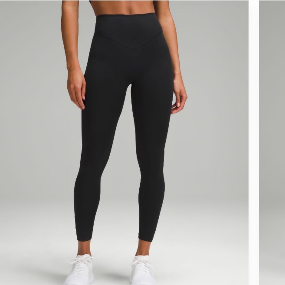 Lululemon’s Breezethrough HR Legging 25”